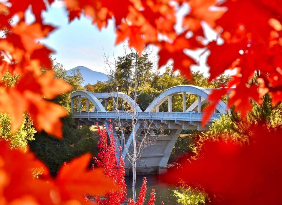 Bear Mountain - Suite 7 Grants Pass Exterior photo
